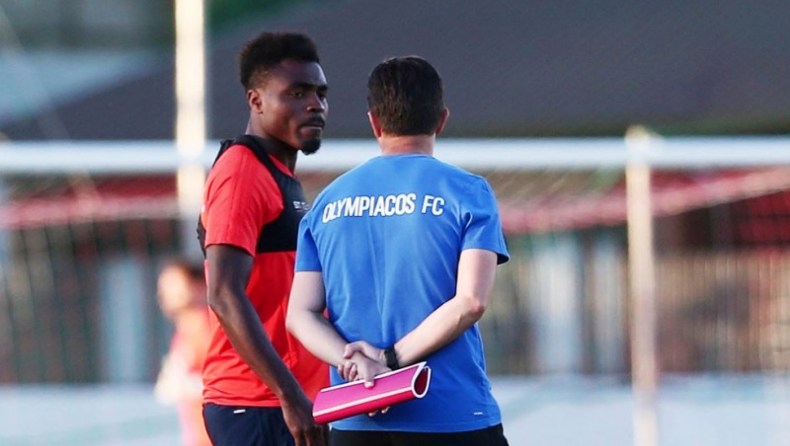 Η κουβέντα Χάσι - Εμενίκε και νέο... μήνυμα σε Μάρτινς