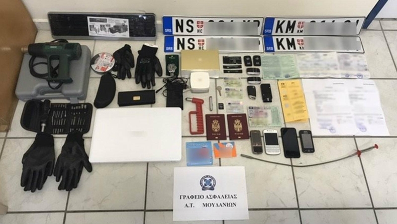 Σπείρα έκλεβε πολυτελή SUV στη Χαλκιδική