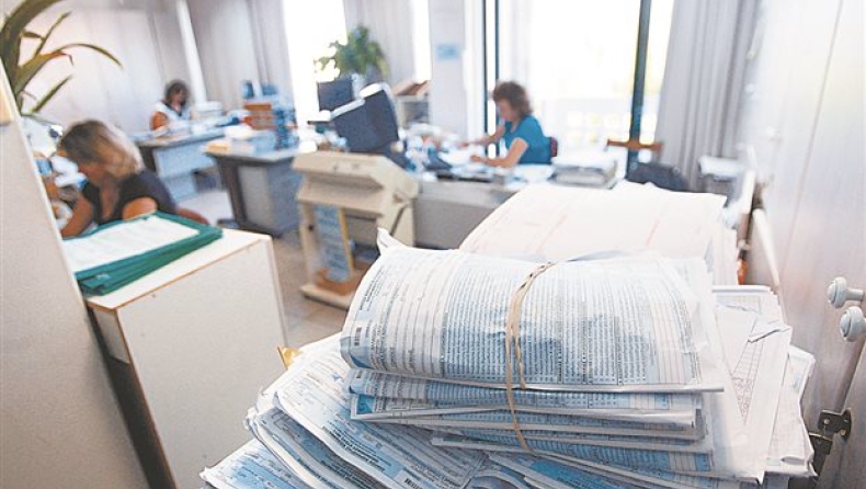 Απογείωσε τη φοροδιαφυγή η αύξηση των εισφορών