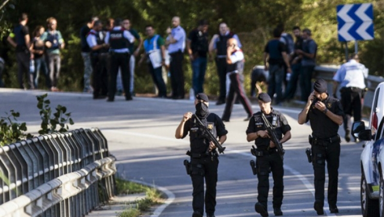 Δεν σταματούν οι έρευνες για τις επιθέσεις στη Βαρκελώνη