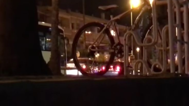 Η στιγμή της επίθεσης στο Καμπρίλς (vid)