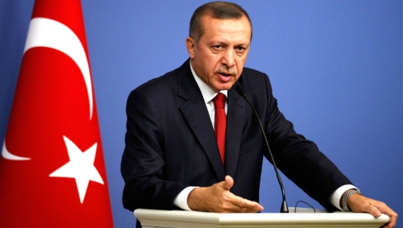 Ο Ερντογάν συνεχίζει τις «εκκαθαρίσεις» σε δημόσιο, ΜΜΕ και στρατό