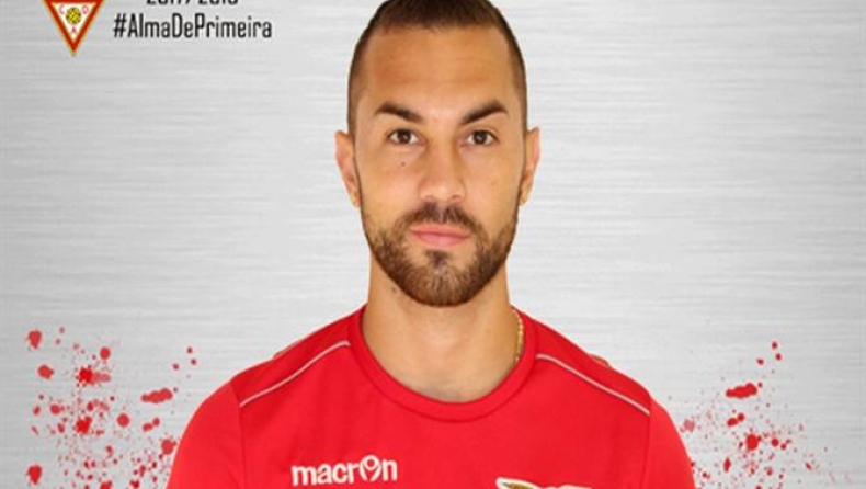 Στην Άβες ο Φαρίνια