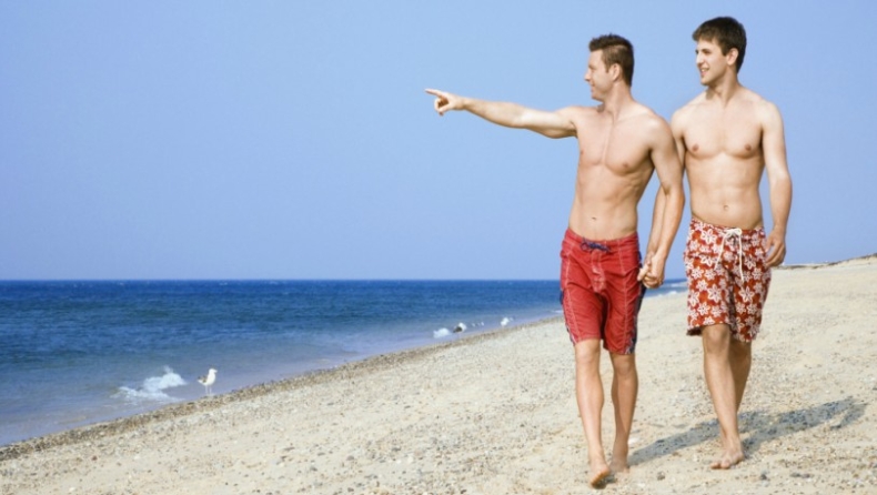 Ιταλία: Ναυαγοσώστης επιπλήττει ομοφυλόφιλους επειδή... αγκαλιάστηκαν σε παραλία