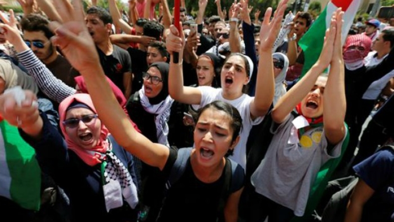 Στην Ιορδανία καταργήθηκε ο νόμος που επέτρεπε στους βιαστές να παντρευτούν τα θύματά τους