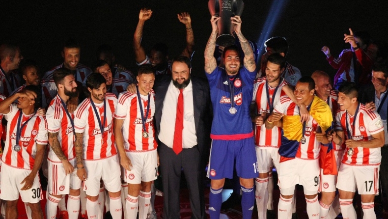 Ρομπέρτο: «Ο Ολυμπιακός εκεί που αξίζει να είναι» (pic)