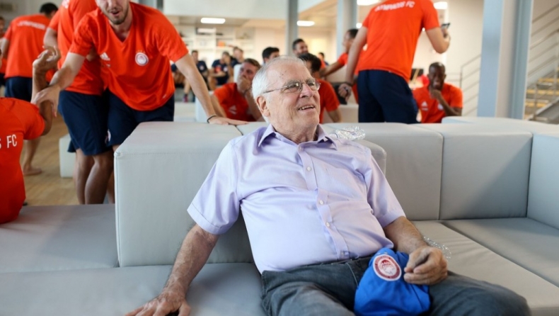 Θεοδωρίδης: «Πολύ δύσκολα θα πουλήσουμε το τομάρι μας»