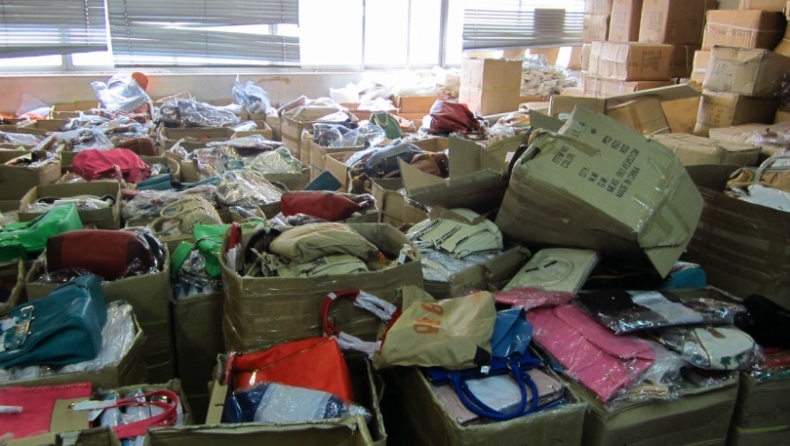 ΣΔΟΕ: Kατασχέθηκαν εμπορεύματα με παραποιημένα σήματα