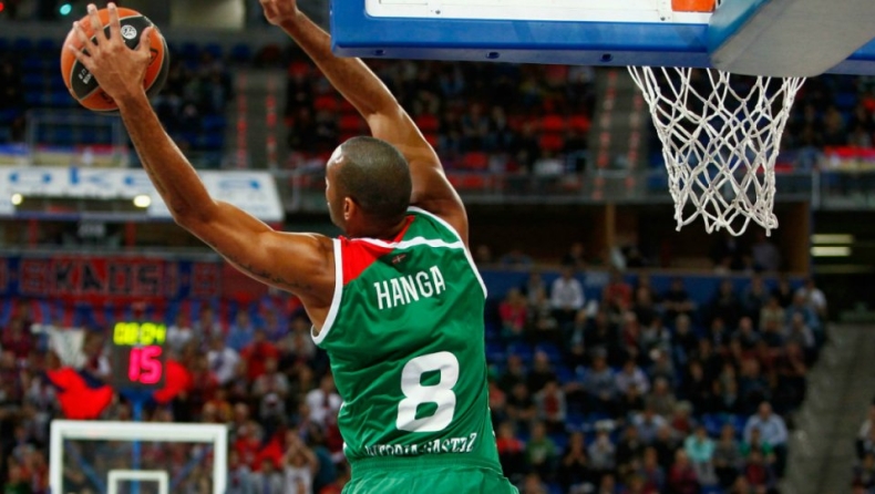 «Κοντά στη Μπαρτσελόνα ο Χάνγκα»