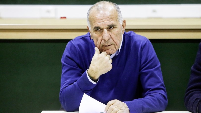 Μήνυμα συσπείρωσης από Κωνσταντίνου!