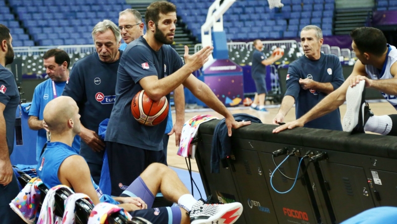 Φωτογραφίες από την προπόνηση της εθνικής Ελλάδας (pics)