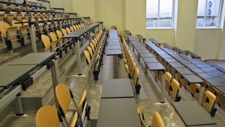 Πάτρα: Βρήκαν ποιος έδωσε την ίδια εργασία σε 106 φοιτητές