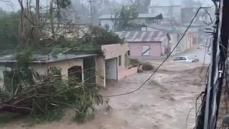 Ολόκληρο το Πουέρτο Ρίκο χωρίς ρεύμα μετά το πέρασμα του τυφώνα