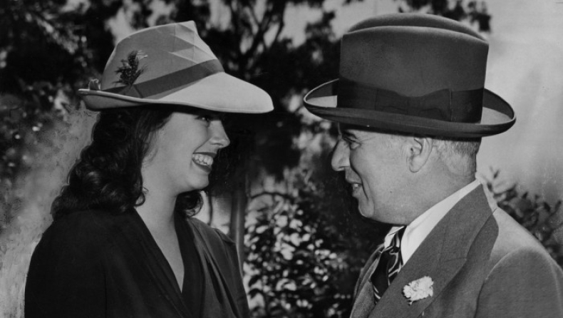 Η ιστορία της 17χρονης που ερωτεύτηκε τον Τσάρλι Τσάπλιν στα γεράματά του (pics)