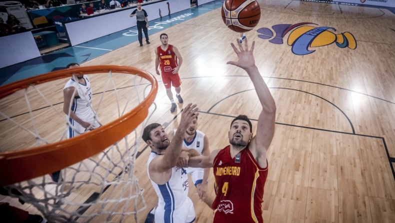 Βούτσεβιτς: «Ακατανόητα τα... παράθυρα της FIBA»