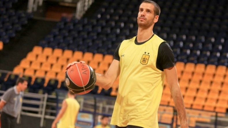 Μούρτος: «Είναι ωραίο να ξεκινάμε με ντέρμπι»