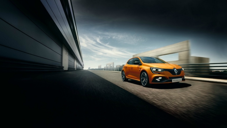 Το Renault Megane RS με κάθε επισημότητα! (pics)