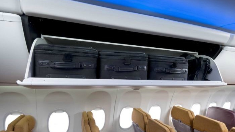 Δυσκολεύουν τα πράγματα για τις χειραποσκευές στα αεροπλάνα