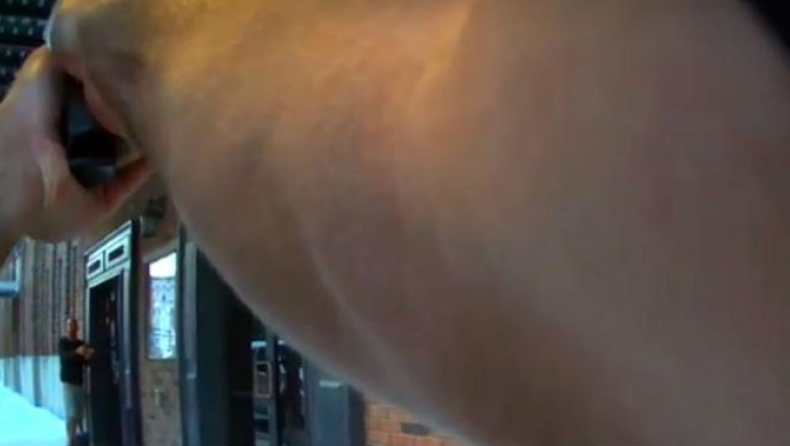 Αστυνομικός πυροβόλησε ηθοποιό που υποδυόταν ληστή! (vid)