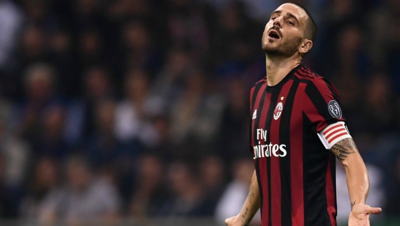 Αγκωνιά, VAR, κόκκινη και χάνει Γιούβε ο Μπονούτσι! (vid)