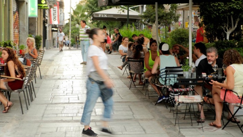 Άγριο ξύλο σε καφετέρια στο Αγρίνιο: Τρία άτομα στο νοσοκομείο