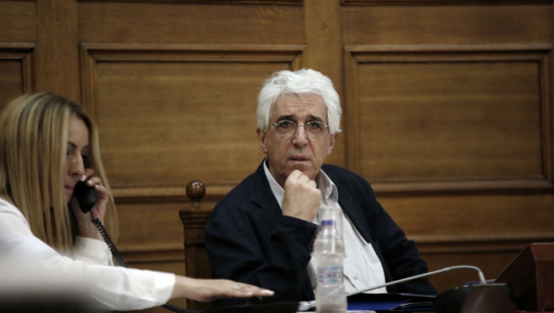 Ο Παρασκευόπουλος προτείνει να καταργηθεί ο νόμος του για τις αποφυλακίσεις!
