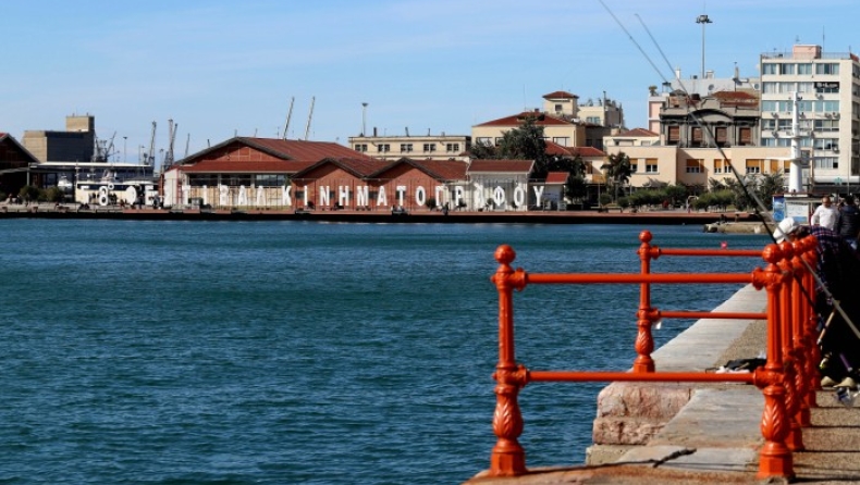 Έρχονται πρόστιμα σε όσους πετούν σκουπίδια σε δημόσιους χώρους στη Θεσσαλονίκη