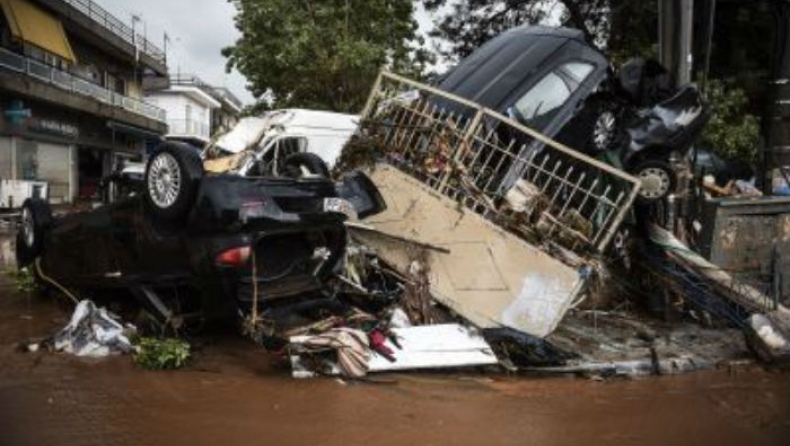 Έξι αγνοούμενοι αναζητούνται από τα συνεργεία διάσωσης