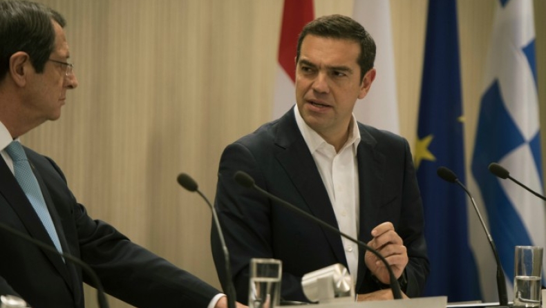 Ταξιδεύει για βράβευση στο Παρίσι ο Αλέξης Τσίπρας