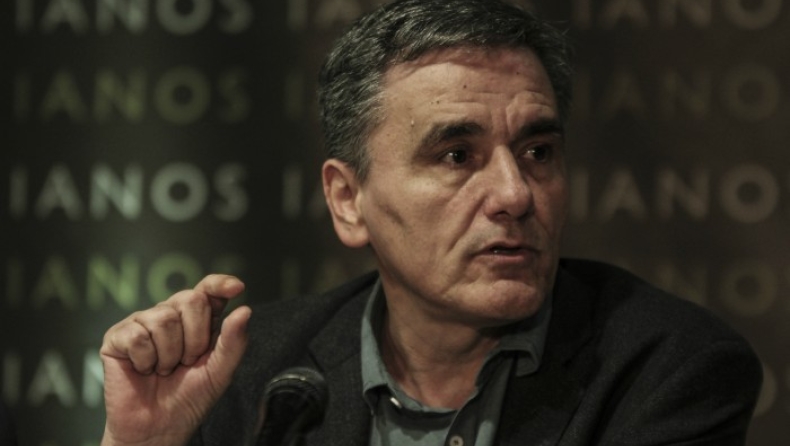 Τσακαλώτος: «Εδώ και 20 χρόνια η γυναίκα μου βγάζει περισσότερα από μένα»