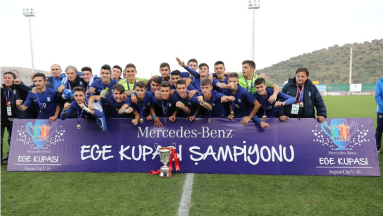 Το σήκωσε ξανά η Εθνική Παίδων (pics)