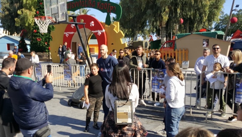 Καλάθης, Κατσίβελης, Αθηναίου έπαιξαν 3Χ3 με παιδιά στο Ηράκλειο! (pics)