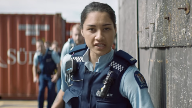 Με αυτό το καταπληκτικό video η αστυνομία ψάχνει άτομα για να ενισχυθεί (vid)