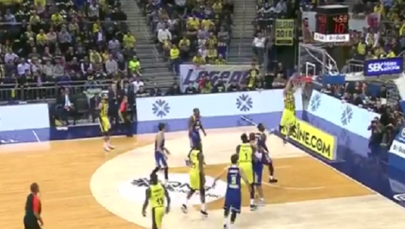 Ουαναμέικερ σε Βέσελι και κάρφωμα! (vid)