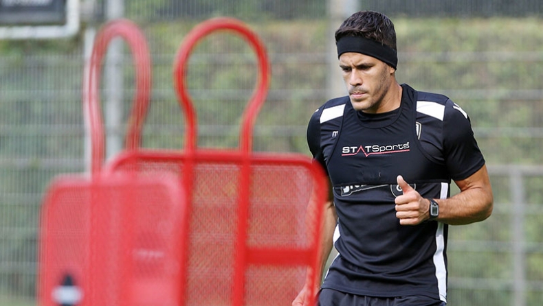 Στο χειρουργείο μπαίνει ο Λεβέκ