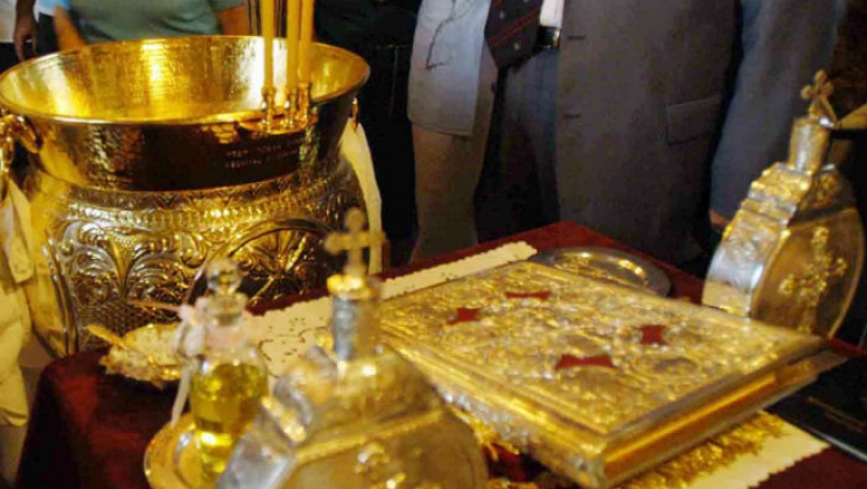 Στην Πάτρα απαγορεύτηκαν οι βαφτίσεις με δύο ονόματα