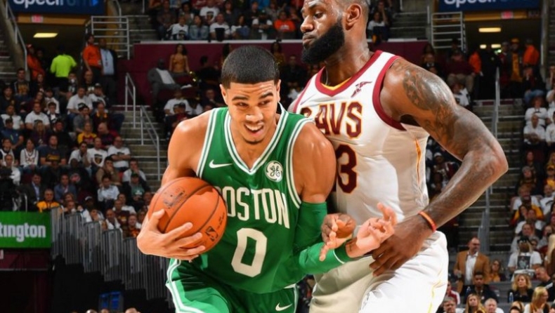 Την έκρυψε την μπάλα ο Τέιτουμ (vid)