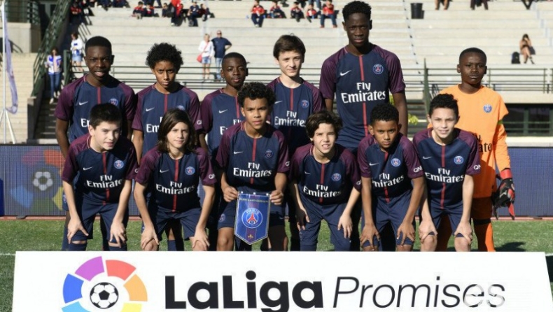 Σάλος με 12χρονο παίκτη της Παρί που μοιάζει σε ηλικία για φαντάρος (pics)