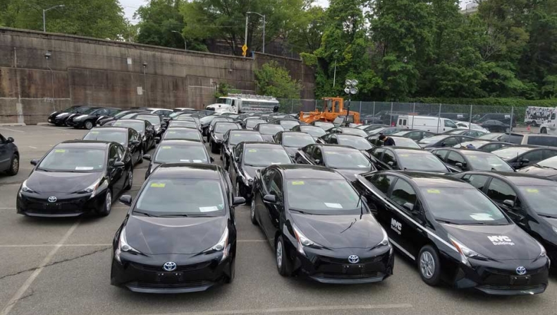 Η Toyota επιτίθεται ηλεκτρικά…