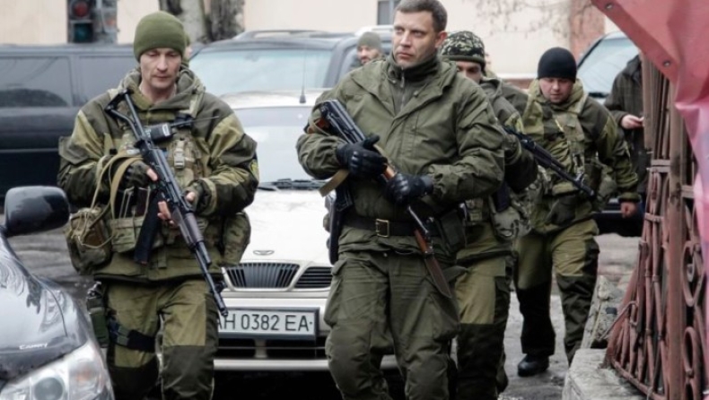 Πραγματοποιήθηκε η μεγαλύτερη ανταλλαγή αιχμαλώτων μεταξύ Κιέβου και αυτονομιστών
