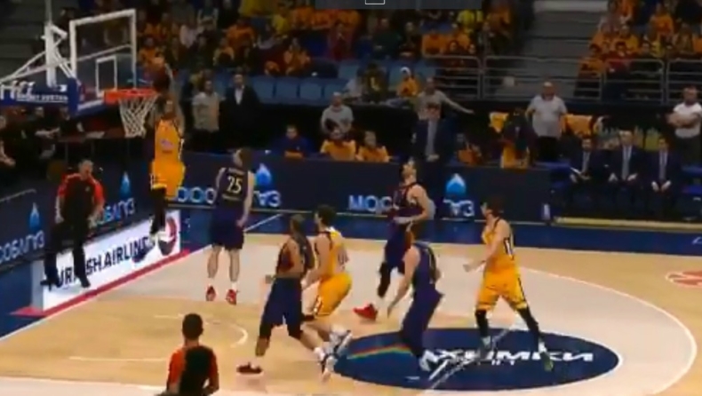 Σβεντ στον Χάνεϊκατ και... showtime! (vid)