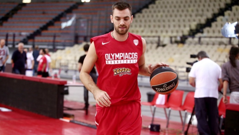 Μέρος της προπόνησης ο Μάντζαρης