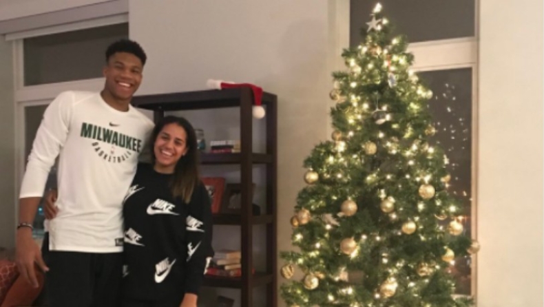Στηρίζουν «Greek Freak» oι γυναίκες της ζωής του! (pics)