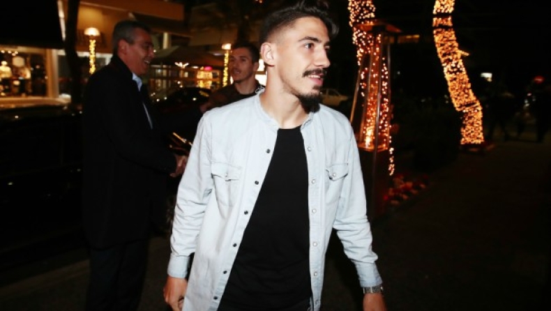 «Επαφή Βαλένθια-Σιμόες, με 3 εκατ. ευρώ είναι δικός της»