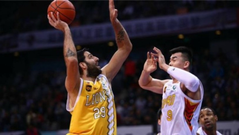 Πρωταγωνιστής Μπουρούσης με double double!