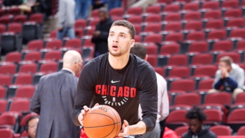 Ύστερα από σχεδόν έναν χρόνο, ο ΛαΒιν είναι και πάλι εδώ! (vids)