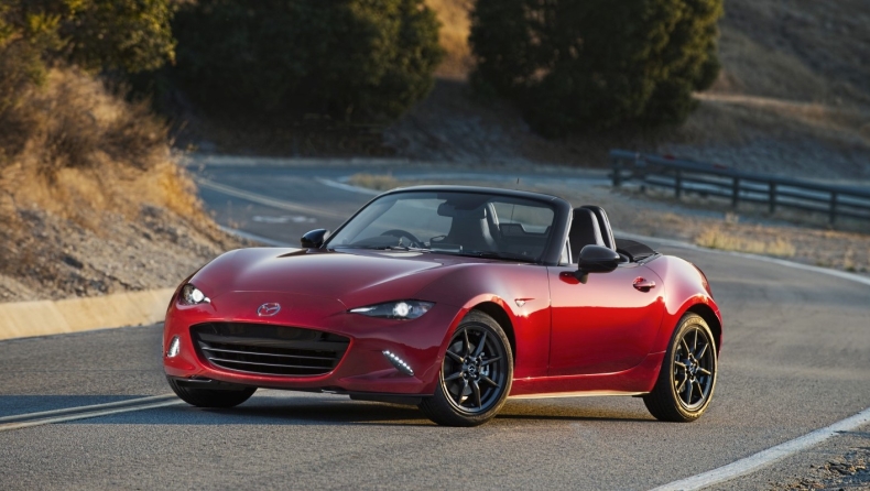 Η Mazda εκτοξεύει το επίπεδο των βενζινοκινητήρων