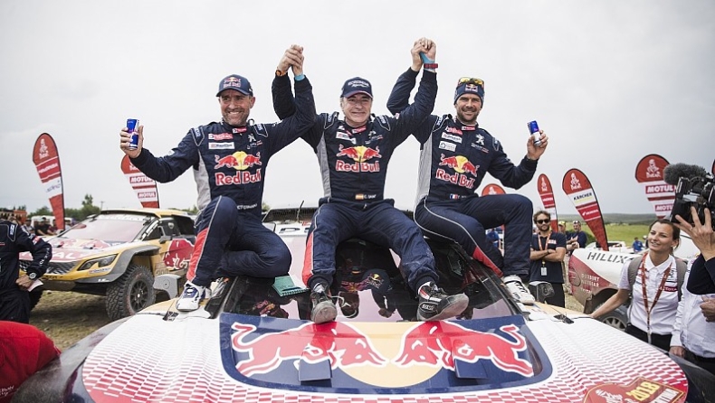 H Formula 1 «υποκλίνεται» στον Κάρλος Σάινθ