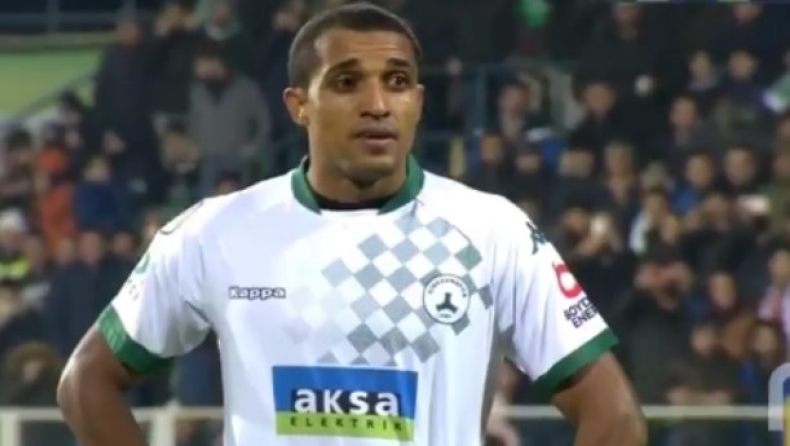 Ισως το χειρότερο πέναλτι όλων των εποχών (vid)