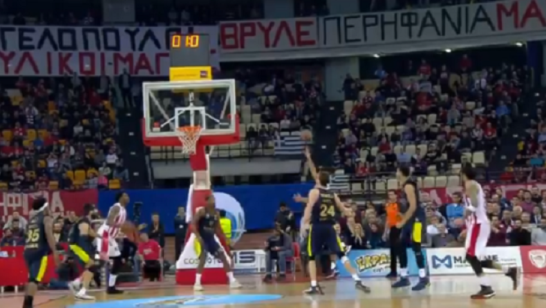 Ρόμπερτς at the buzzer! (vid)
